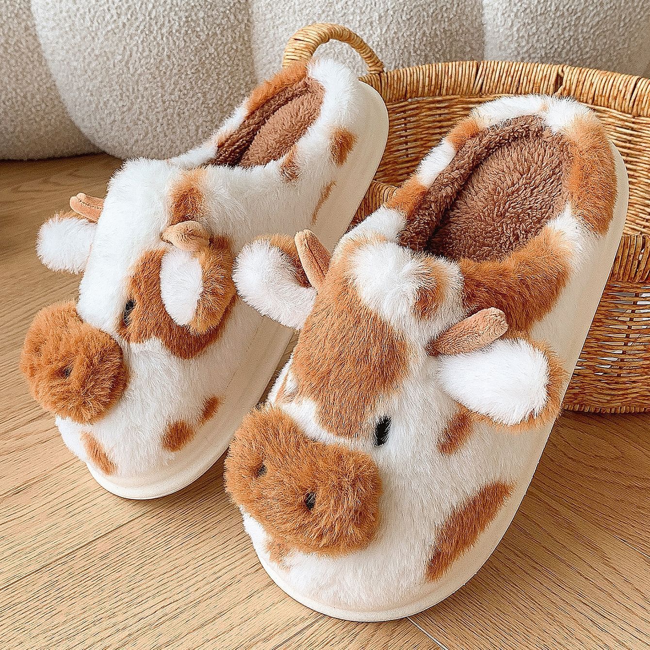 Cute Cow Plush Slippers – Warm, Fuzzy, Non-Slip Indoor Shoes for Winter Comfort