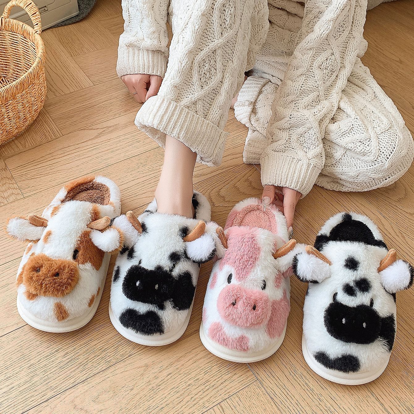 Cute Cow Plush Slippers – Warm, Fuzzy, Non-Slip Indoor Shoes for Winter Comfort