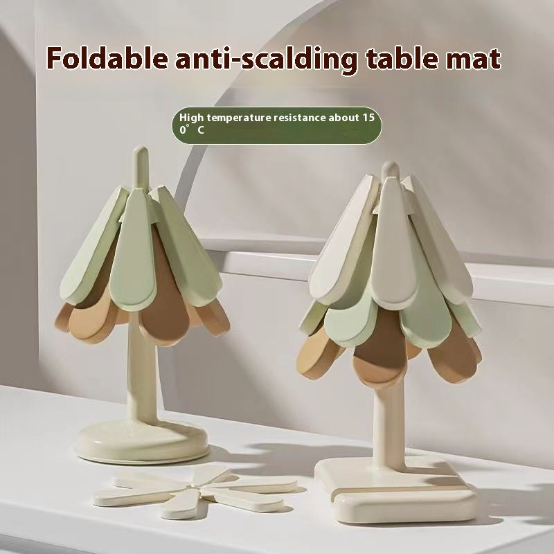 Tree-Shaped Silicone Placemats – 4pc Heat-Resistant Set for Halloween & Fall Tables